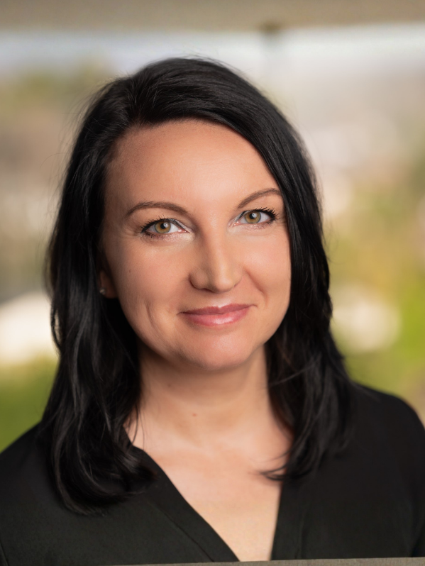 Headshot of Kamila Bajerski